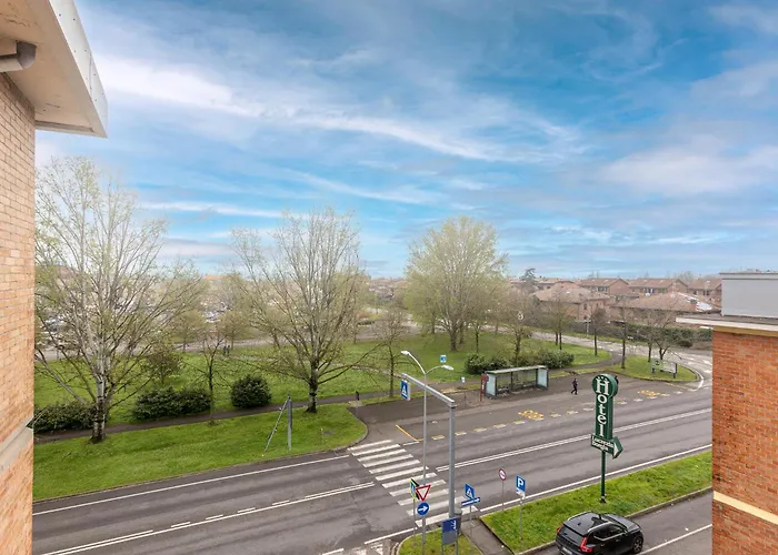 Apartamento Guesthost - Il Castello Dazzling Ferrara